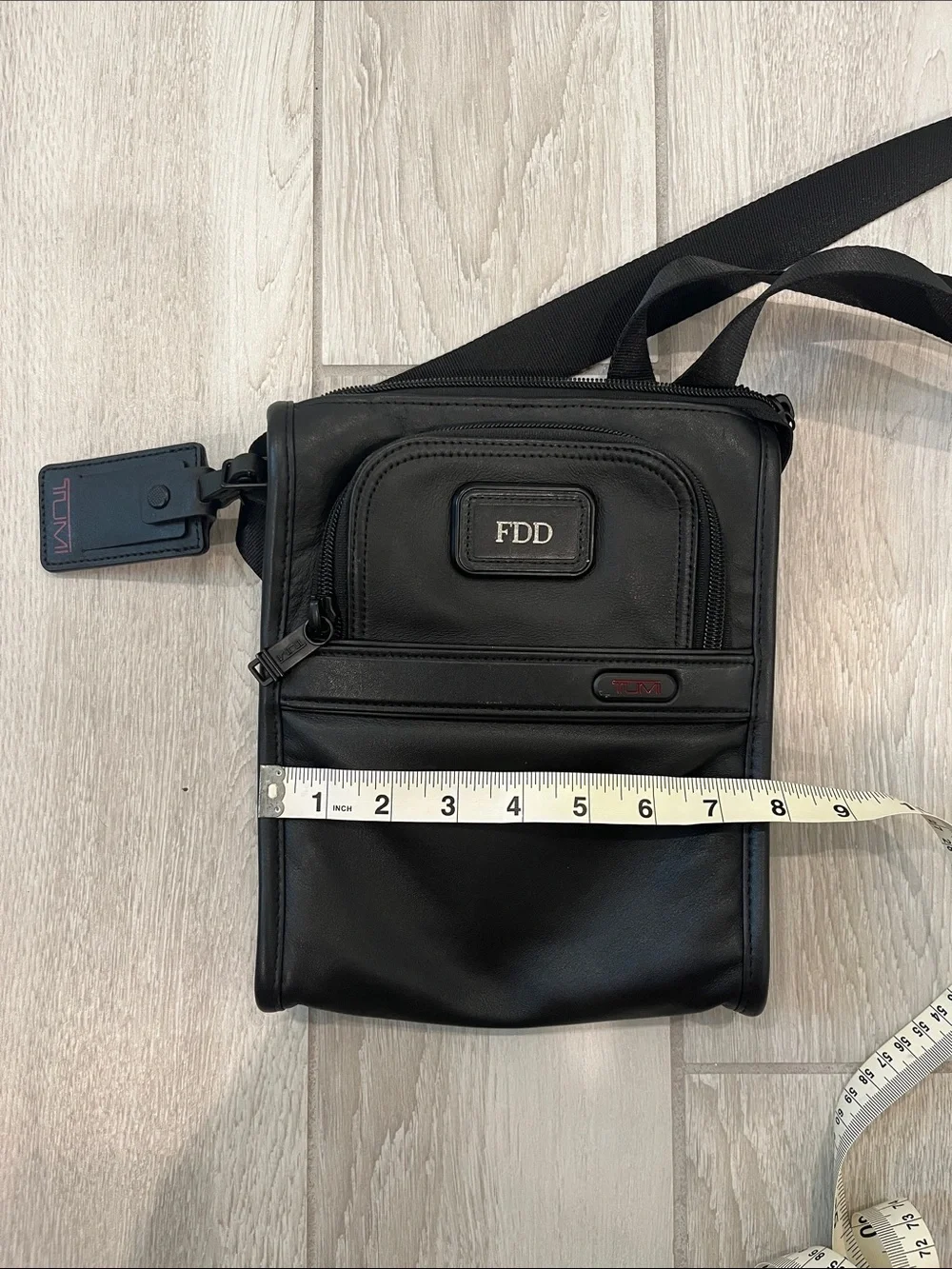 TUMI Luxury Brand Black Leather Alpha Crossbody Bag With Luggage Tag-Brand New